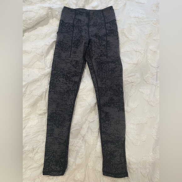 Zella legging worn like twice - Picture 2 of 3